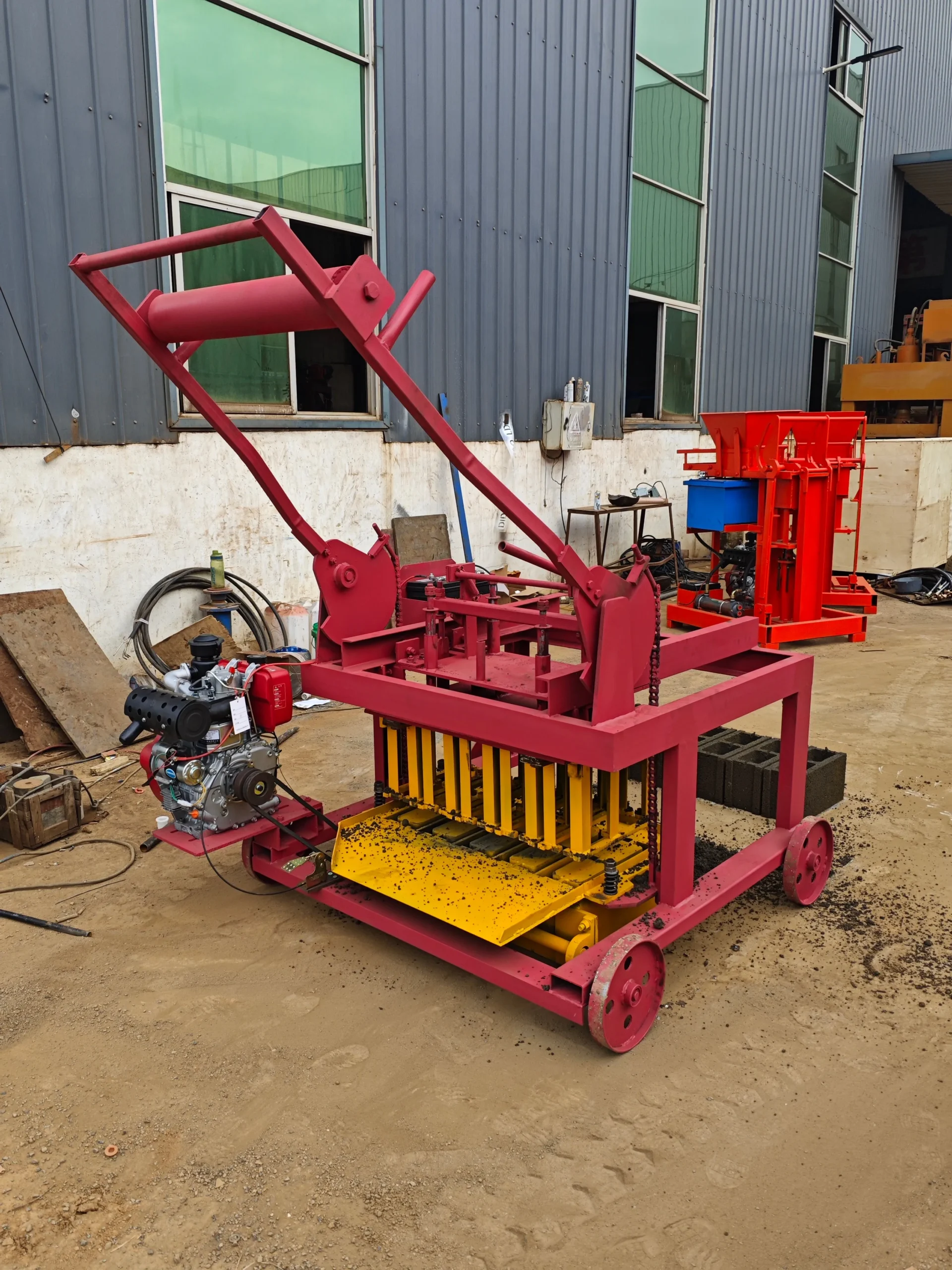 QMR4-45 Mobile Block Machine for Hollow Block – Technical Guide - Image 3
