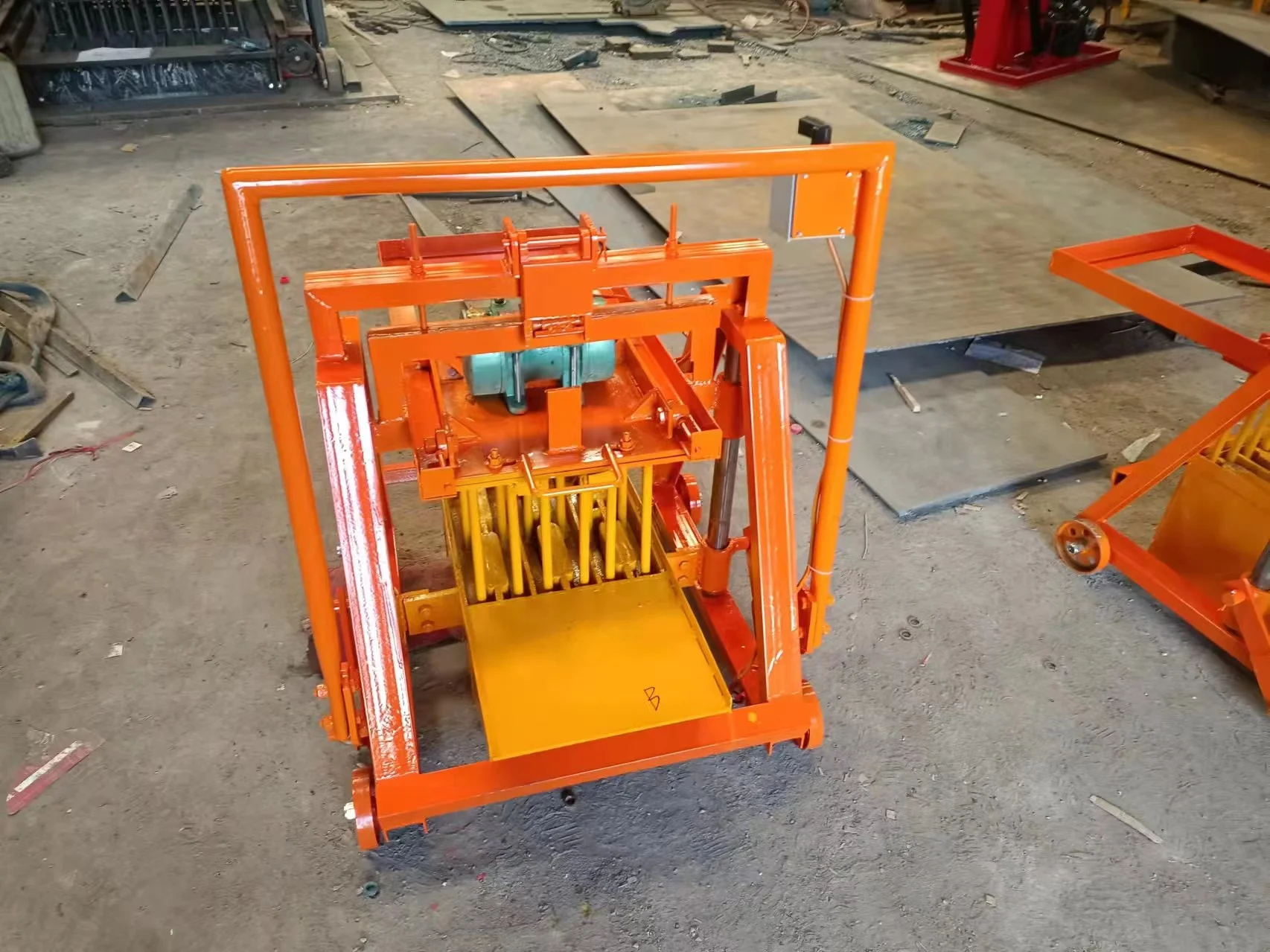 QMJ2-45 Mobile Block Machine for Hollow Block – Specifications - Image 3