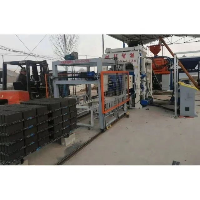 QT5-15 Hydraulic Concrete Block Machine Specifications | Automatic Paving Tile Making Machine - Image 2